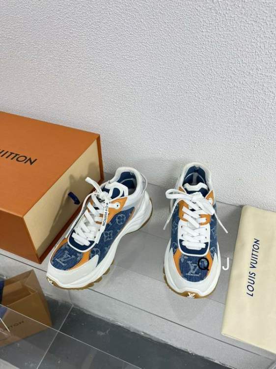 Picture of Louis Vuitton Shoes _SKULVsz35-40XJ010712555